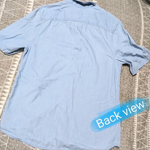 Distillery Apparel, mens med, denim look button up t shirt - EUC - Picture 8 of 10